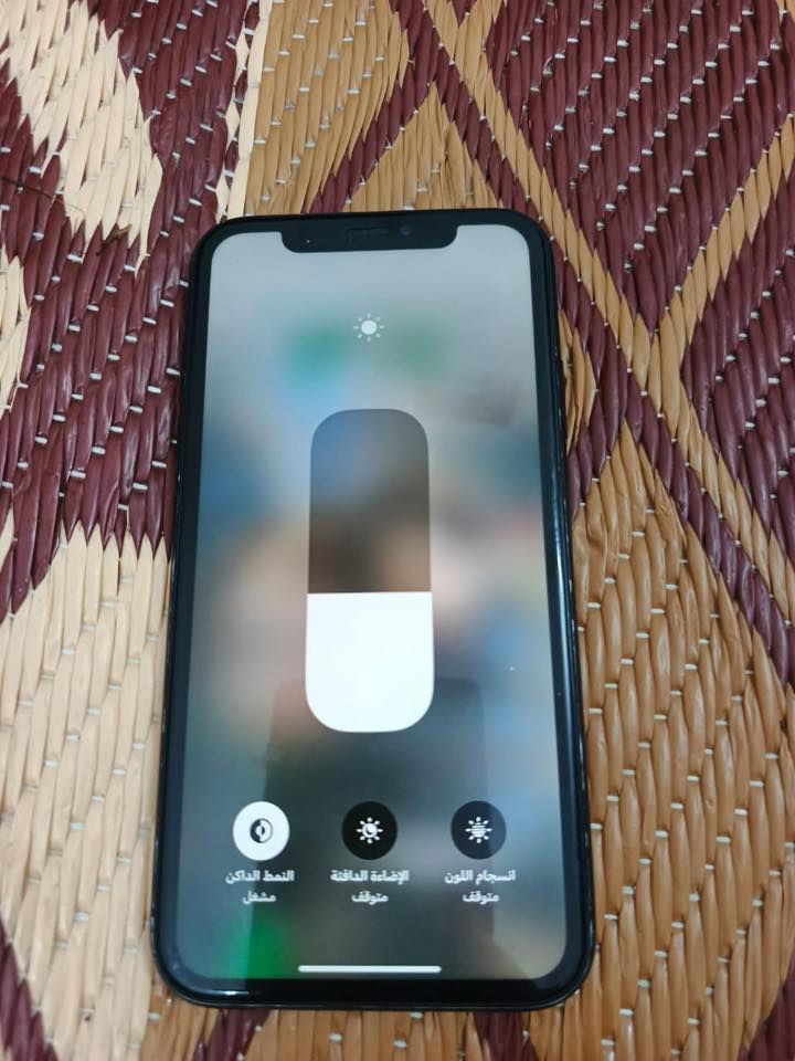 اكس آر بلادي ممفتوح فقط ضهر مبدل كله بلادي وكله شغال جهاز نضيف سعر ١٥٠بيً مجال بطاريه ٨٥ مدينه صدر ***********
