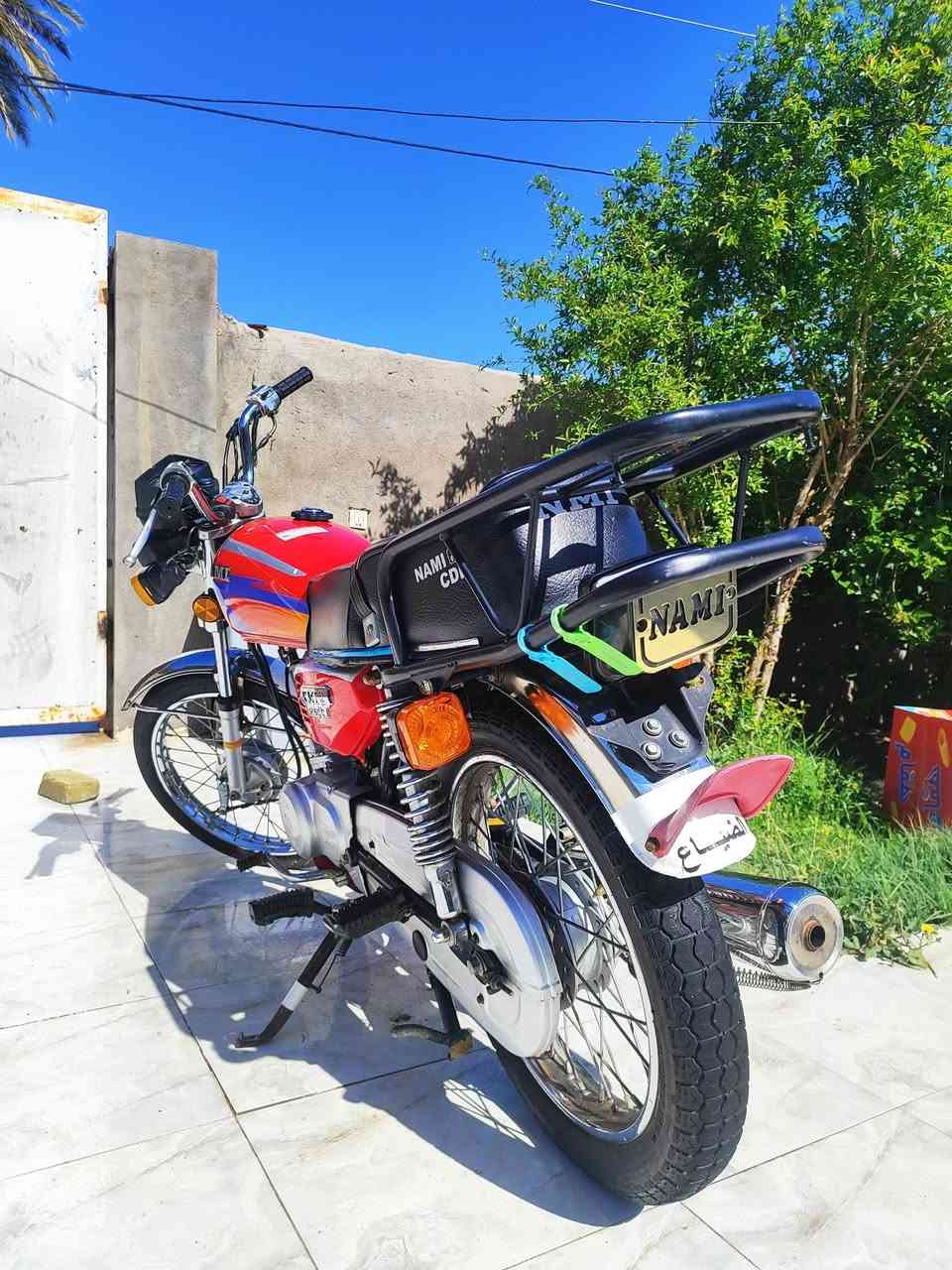 السلام عليكم  دراجة نامة للبيع  اوراق سكنر.  الدراجة من الطول للطول غراض نامة بلاد فقط المكينة امتياز  ما نقصها اي شي الدراجة  
***********
