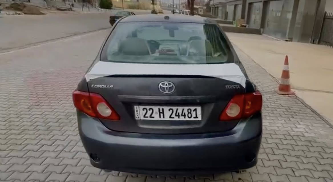 السلام عليكم
كورلا 2010
*صبغ ٣قطع بدون دواخل 
*رقم دولي جديد
*هزه جديد 
*كير +محرك شرط 
*صدر جديد 
*تايرات جديد
*شاشه + جام كهرباء 
*العنوان صلاح الدين سامراء
السعر 105 بيها مجال بسيط 
*رقم الهاتف ***********
