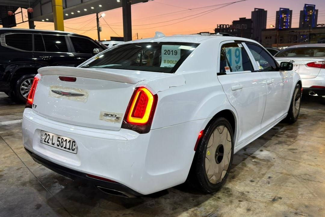 کلایسەر ئۆباما 2019 قەپات مواسەفات Gold edition 
سفری شەریکەی هارلم S300
پانۆراما - کوشن جلد - غەزن - کارەبا
کوشن سارد و گەرم - مکەبەرەی Alpine 
دوو بەصمەی بیلادی لەگەڵ ماوە
 بێ بۆیاخ بێ سارد بێ چاڵ بێ شوخت 
زۆر تازە و جوان ماشاالله 
سەنەوی و ڕەقەم و هەزە و ژینگە و ڕێگاوبان تازەیە
دینار مەسرەفی تیا نییە ماڵی دۆستە سەیارەکە
تازە و ڕێک و پێکە ماشاالله 
تەحویل و غەرامە بەشەرت

سـعـر : لە کۆمێنت داوابکە ڕاستەوخۆ بۆت دێت 📥 

گێڕ و مەکینەی بەشەرت نەکراوەتەوە
هیچ کێشەیەکی تێدا نییە 

ژمارەی مۆبایل : 
***********
***********
واتسابی لەسەرە
