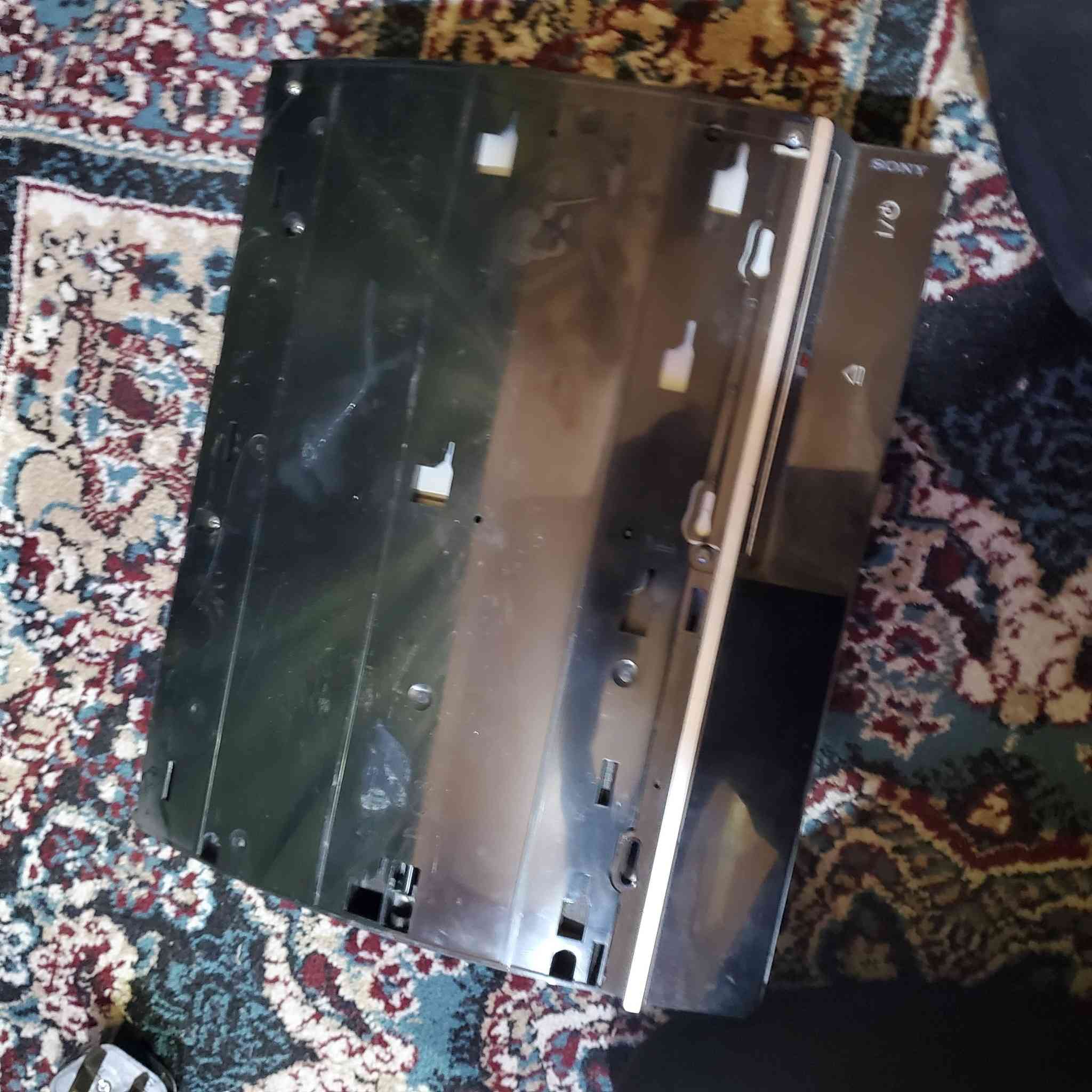 سلام عليكم
بلي 3 فات للبيع
الجهاز مليان العاب
ومكاتب اتنزل اي لعبه اتريدها هارد 320

السعر 60 الجهاز شغال وكامل بس ابيعه فحم
مكان بغداد ساحت زبيده فريب الشورجه
للتواصل ***********
