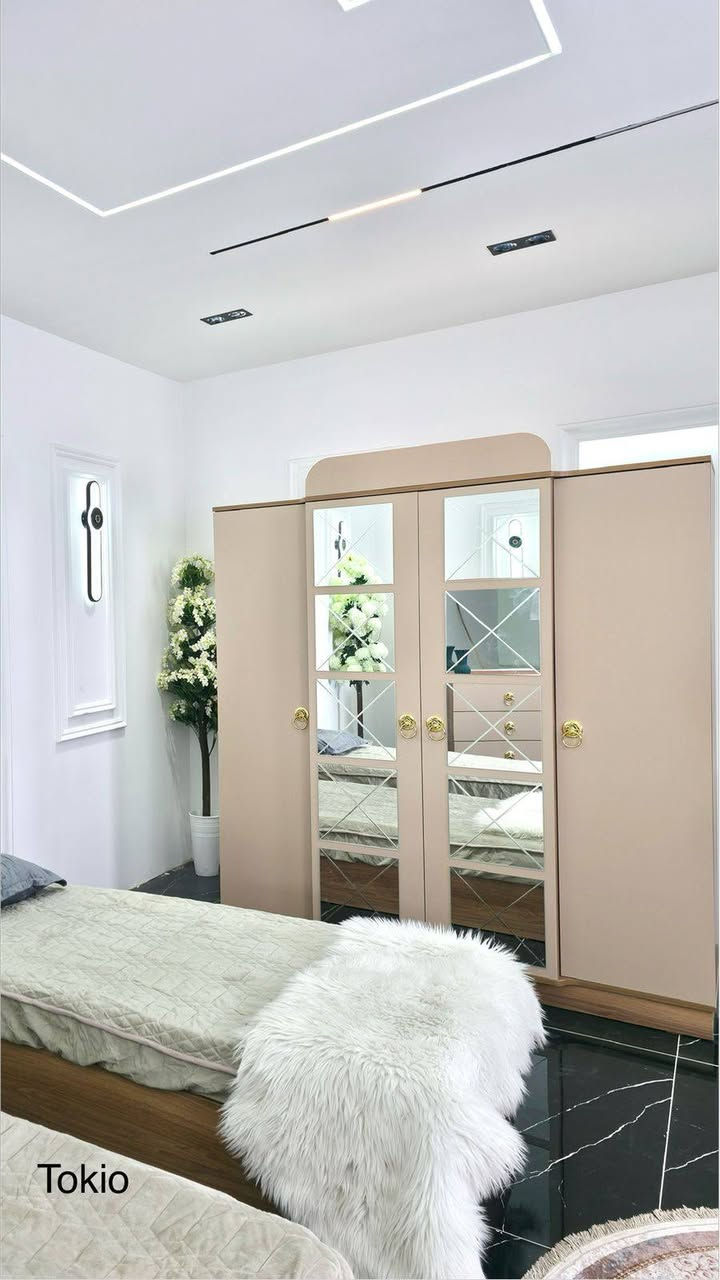 بعض القطع الفنية لاتحتاج الى وصف .😍.
فجمالها ودقة ابداعها يغني عن كل الكلام...,😍
 تركي  اصلي المنشأ بتصميم راقي يحقق كل ما تتمناه🥰
🌷كل هذا تجدوه لدينا🌷

#اثاث_عصري #اثاث_كلاسك #موديلات #فخمه 

✨ مــــجمع  السند يقدم لكم غرف نوم شبابي 

        

كل ما هوا جديد ومميز تجدونه  مجمع السند😍

العنوان تكريت شارع الزهور مقابل احمد العبيدي........

          لسنا الوحيدين لكننا الافضل 😍
الاستفسار اكثر يرجى مراسله الصفحه او الاتصال بالأرقام التاليه 
***********

***********
