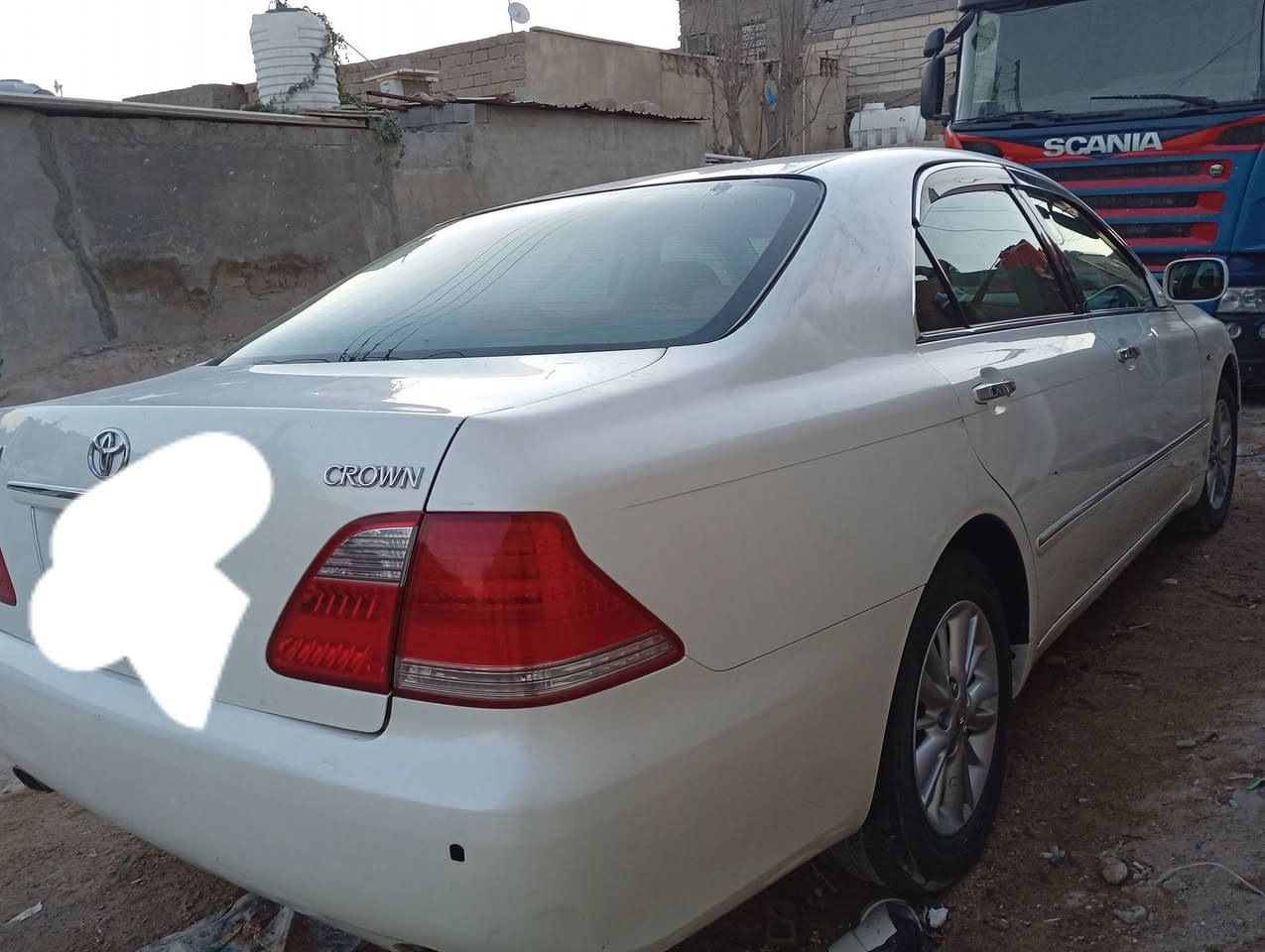 سلام عليكم للبيع شاهينه (أدوات كصه قماره)
بيه ارقام سليمانيه فقط 
 سياره دخول جديد 
سياره جاهز من كلشي حداديه جديده تخم تاير 
تبريد ثلج داخل عسلي المرغوب 
عنواني البصره زبير رقم الهاتف ***********
