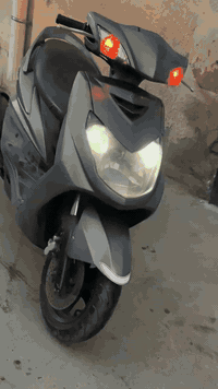 السلام عليكم سكنس فحل ياباني قبق نفخ استاند حساس الدراجه مصار اقل السنه منزله رمبه خرسه والصلاه على محمد مكفوله كفاله عامه محرك وكفرات كله بلاد فقط جاملق الطين الوره مكسور شوي منه مكان بغداد مدينه الصدر الاورفلي الاتصال ***********
