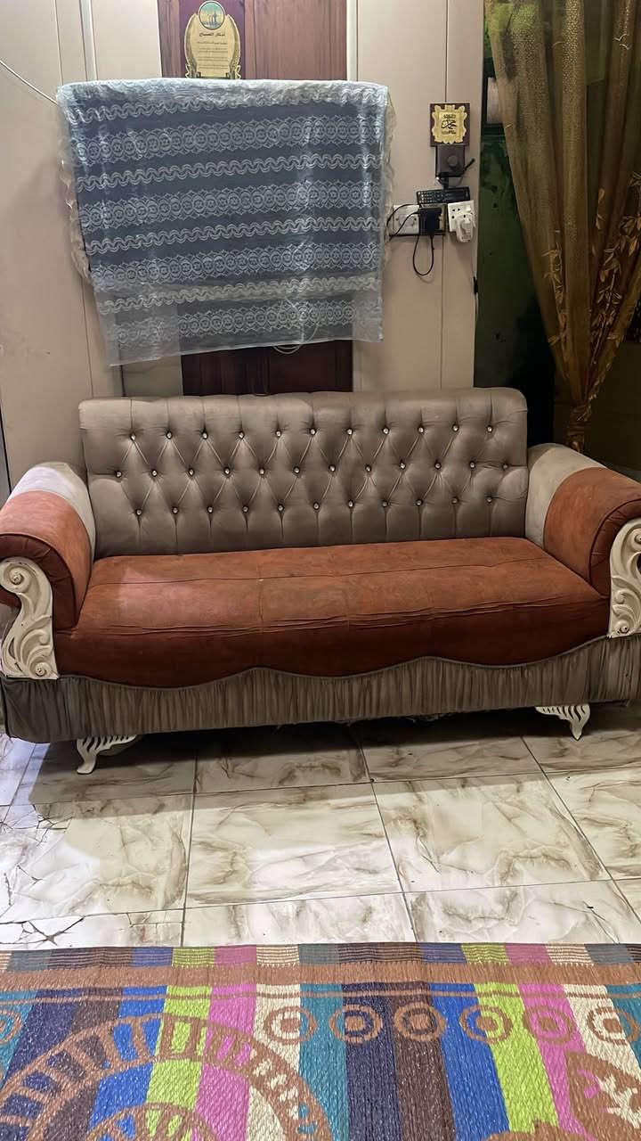 جربايه خشب نضيفه 25 تخم تخم 9 مقاعد 75 سنك مرمر نضيف بي فطر مأثر عليه 65 مكان الكفاح


**إذا كنت صاحب هذا الإعلان وتريد حذفه لأي سبب، رجاءا أرسل رسالة إلى الدعم الفني**