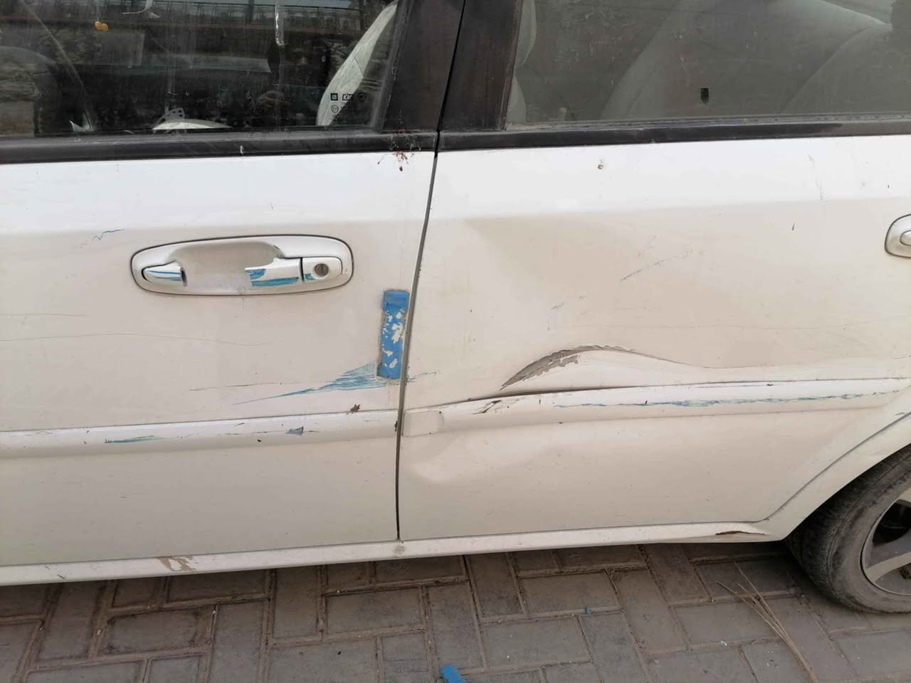 السلام عليكم اوبترا للبيع موديل 2011 مثل ما موضح بالصور بيهه ضربه من الخلف ومن الامام بس مكان الماصده السعر 80ورقه مكانها بغداد *********** بغداد, العراق
