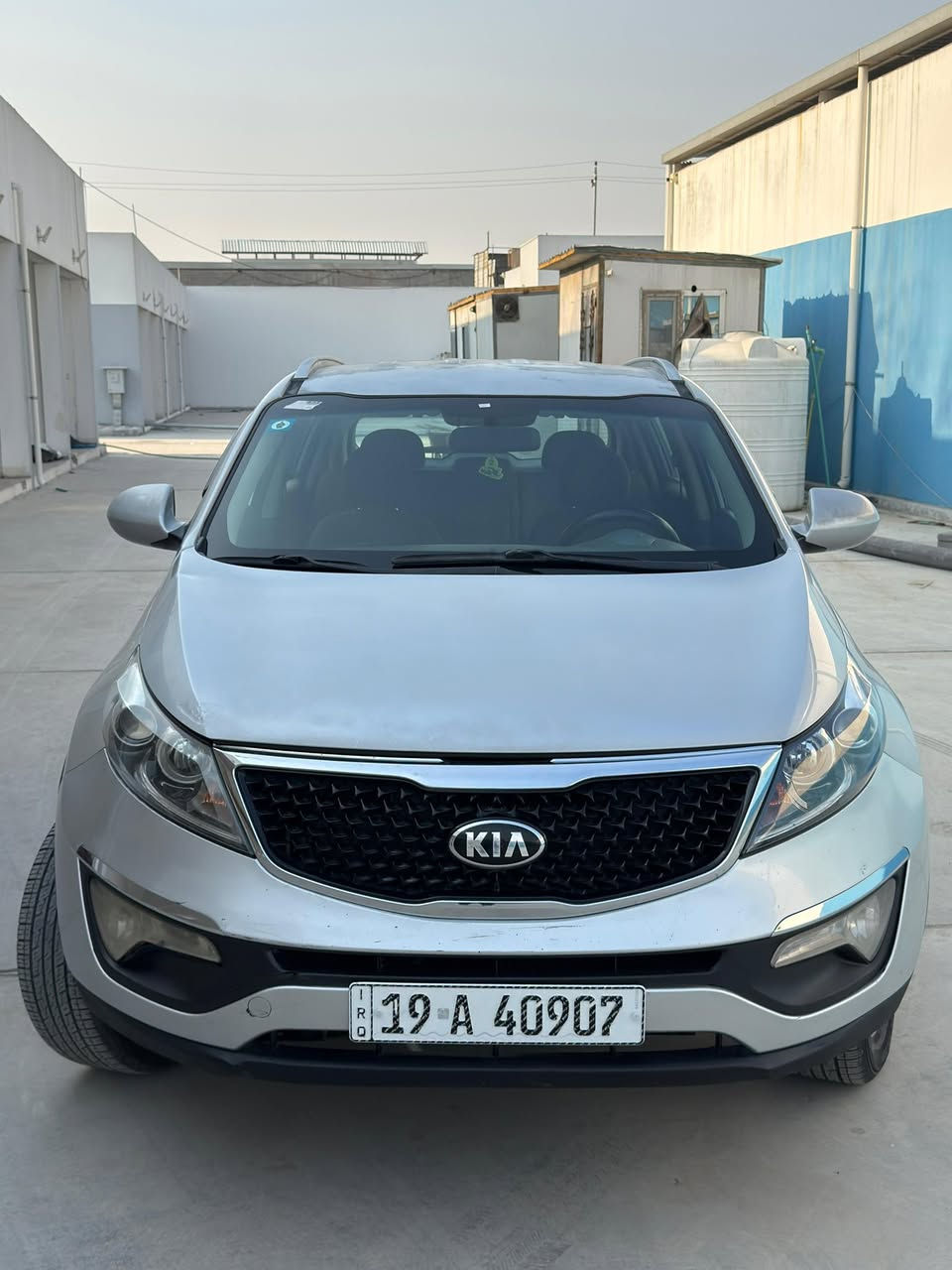 سلام عليكم
سبورتج 2012 خليجي محرك 2400 موصفات ال خليجي معروفه 
السياره بيه صبغ جاملغ أمامي قفط بدون اي دواخل بيه جراد بل قماره ال سياره كلش جديده الصدر و حداديه 100‎%‎
رقم كربلاء الجديد مشروع وطني اي محافظه دتحول هزه سنويه جديده تحويل مباشر 
خابرني وعيوني الك سعرها 115 وبيه مجال بسيط 
رقمي:  *********** هاذا واتساب قفط
*********** هاذا اتصال قفط
