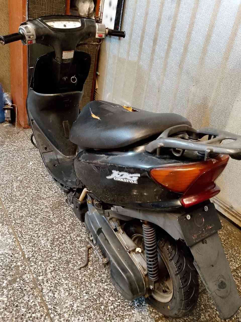 السلام عليكم للبيع دراجه عصفوريه 60 دراجه نضيفه كهربائيات اشاير سلف وهندر عداد سرعه طوافه بانزين ودهن دشبول كله شغال لسعر 175 وبيهه مجال لمكان لغزاليه رقم ***********
