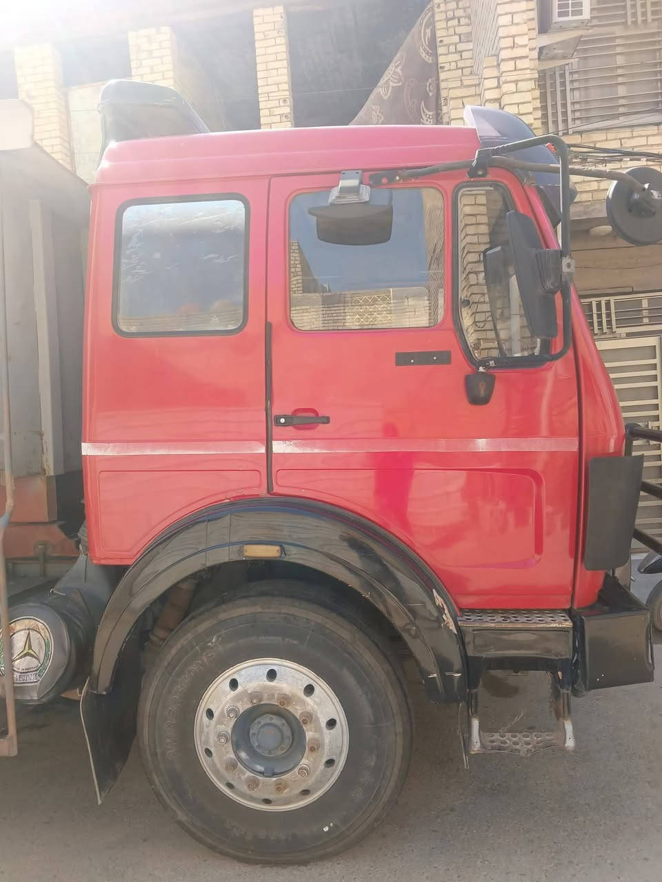 السلام عليكم...
تك البي دبل قمارة اصل راس صهريج ومطولة ، سنوية جديدة بأسمي قلاب ، هزة جديدة رقم نجف دولي جديد تحويل مباشر  .

المواصفات...

1- موديل 1977

2- مكينة 8 دبل تريبو

3- حجم 35

4- كير 6 شلعة

5- اكسل جي اف

6- بدي اقجم بلادي

السعر 180 وبيها مجال 
المكان بغداد الشعلة الخطيب

للاستفسار الاتصال على الرقم الآتي ***********

*********** ، السعر خاص
