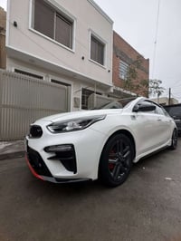 للبيع كيا فورتي 2019 رقم بغداد بدون حادث وبدون صبغ كير عادي محرك 2.0 د...