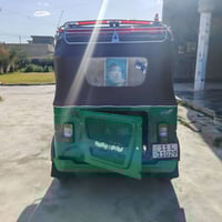 تكتك اثنين وعشرين مكان بغداد تقاطع  نهروان للبيع07854612364