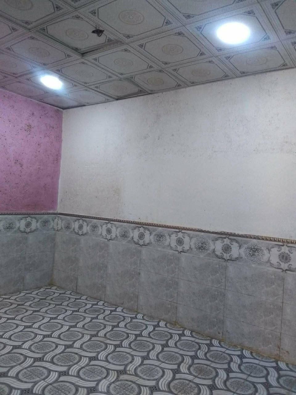 (ع..163 )
بيت للايجار  (،50 متر) حي النداء شارع المجمعات خلف اسواق فدك  
سعر الايجار 150 الف 
يحتوي على طابق واحد 
غرفه.  مطبخ   صاله   صحيات
اجور الماء والكهرباء على صاحب الدار.... كلوله من طرف علي علي امانه ابو فاضل  
للاستفسار ..***********
*********** مكتب /ابو /ع
