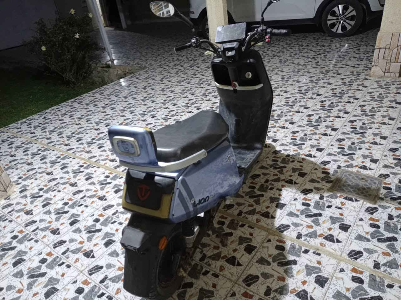 سلام عليكم متاح دراجه شحن كامل مواصفات بطاريات جدد مكاني ابو غريب خانضاري ع الحمدانيه سعر250
***********
