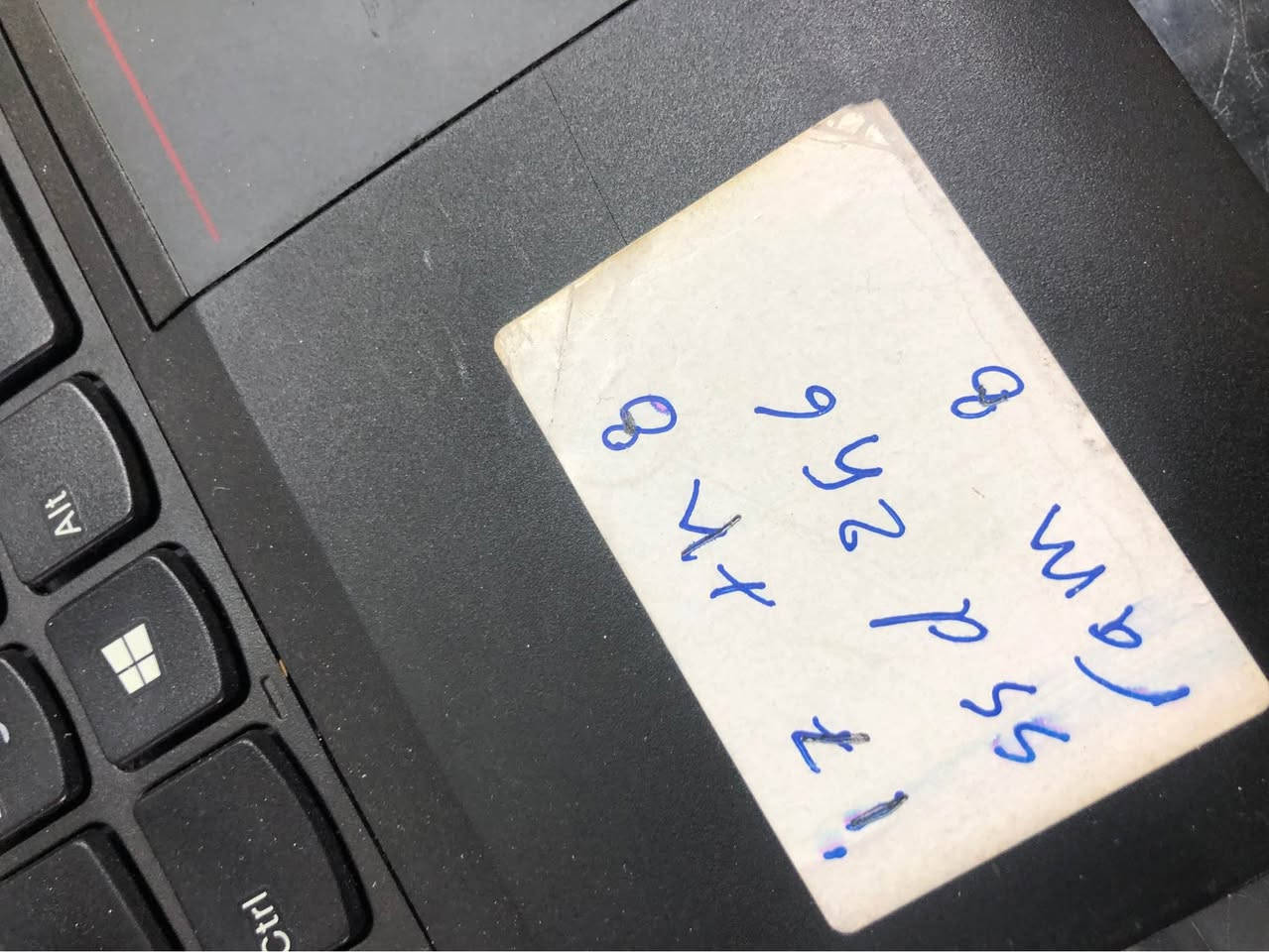 لابتوب نظيفة جداً 
كور i7 
الهارد ssd 256 
Ram 8 
بطارية 🔋 ساعتين بغداد, العراق


**إذا كنت صاحب هذا الإعلان وتريد حذفه لأي سبب، رجاءا أرسل رسالة إلى الدعم الفني**