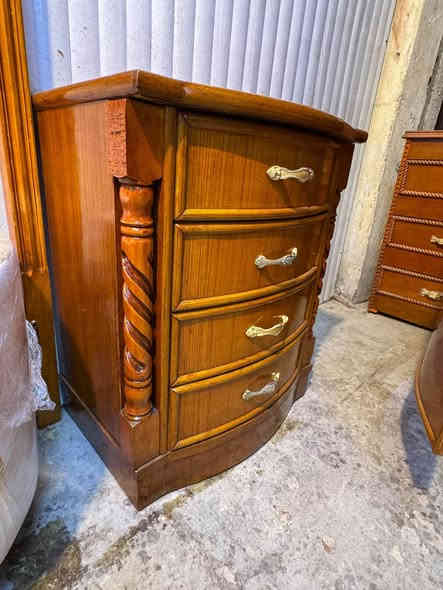 السلام عليكم معرض الشويلي لنجاره والأثاث 
غرفه ٦ وملحق صاج داخل وخارج الظهر جرجوبه
صاج شغل ثقيل جدا جدا نظيفه اخت الجديده استعمال قليل الغرفه  صاج الوجه 5 ملم والداخل 4ملم 
 للحجز والاستفسار علئ الرقم او واتساب (***********) ( *********** )
يوجد توصيل جميع المحافظات
العنوان بغداد الامين ثانيه بغداد
