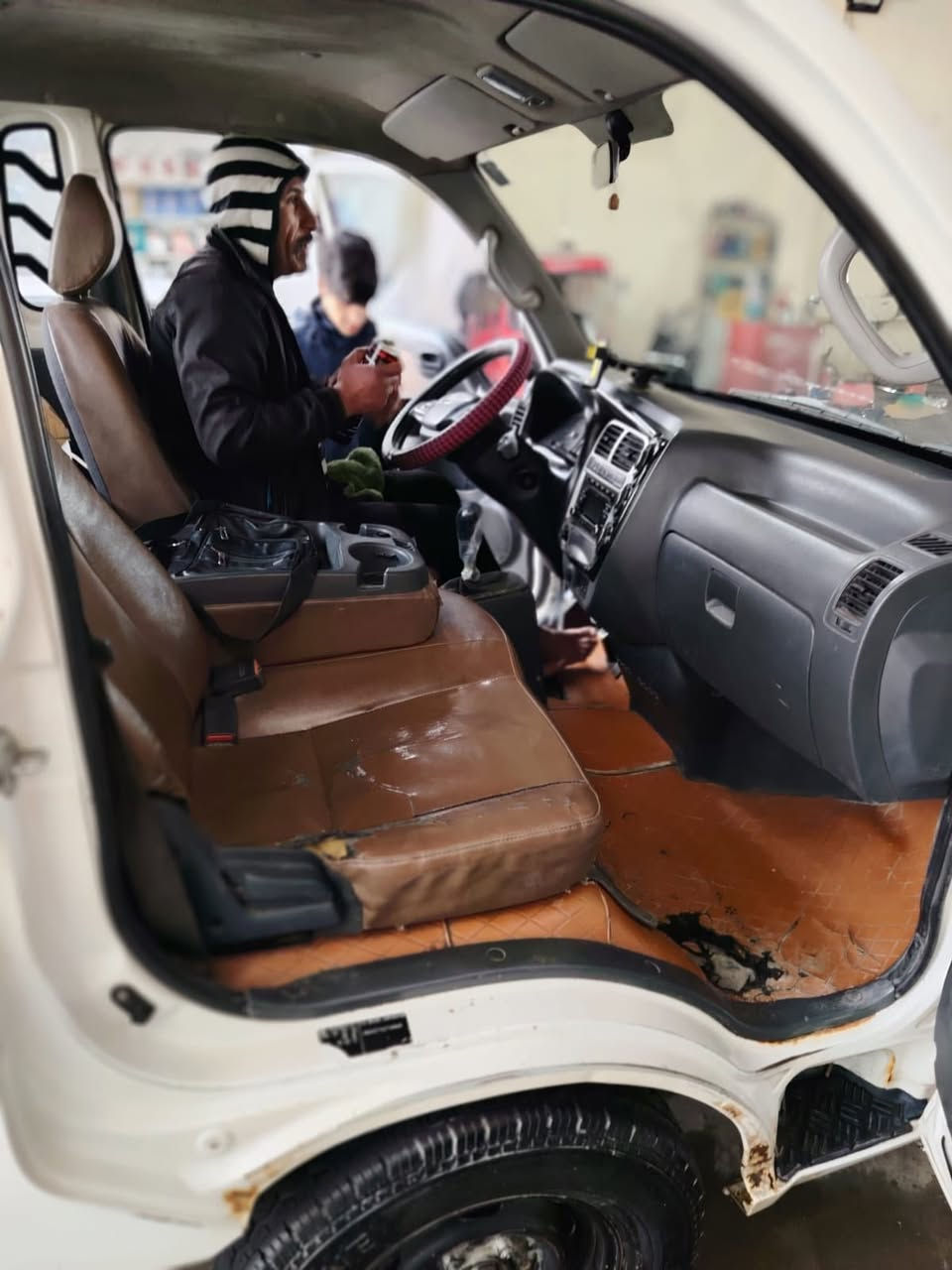 كيابنكو2018
ماشيه150قابل للزياده
ضربه باب ايمن ودعاميه خلفيه فقط
115وبيها مجال


**إذا كنت صاحب هذا الإعلان وتريد حذفه لأي سبب، رجاءا أرسل رسالة إلى الدعم الفني**