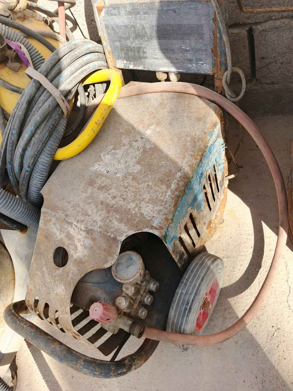 اجهزه غسل السيارات شغاله بصره أبو الخصيب 500 الف ***********
