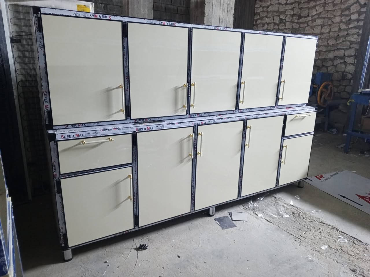 العنوان 5كيلو قرب جامع الشهداء ابوانس مجاور مذخر الادويه ***********
