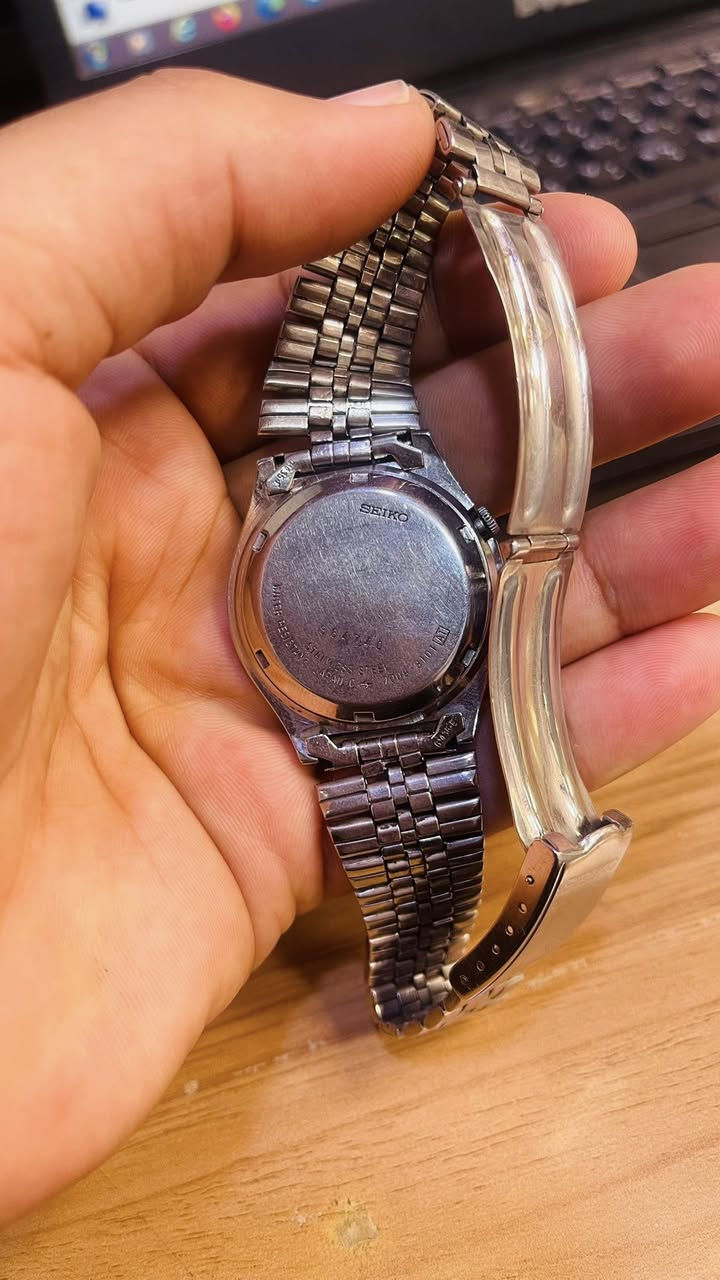 سايكو فايف اتوتماتيك 
فنتج قديم شغاله مضبوط 
نضافه 90 
السعر 70 الف


**إذا كنت صاحب هذا الإعلان وتريد حذفه لأي سبب، رجاءا أرسل رسالة إلى الدعم الفني**