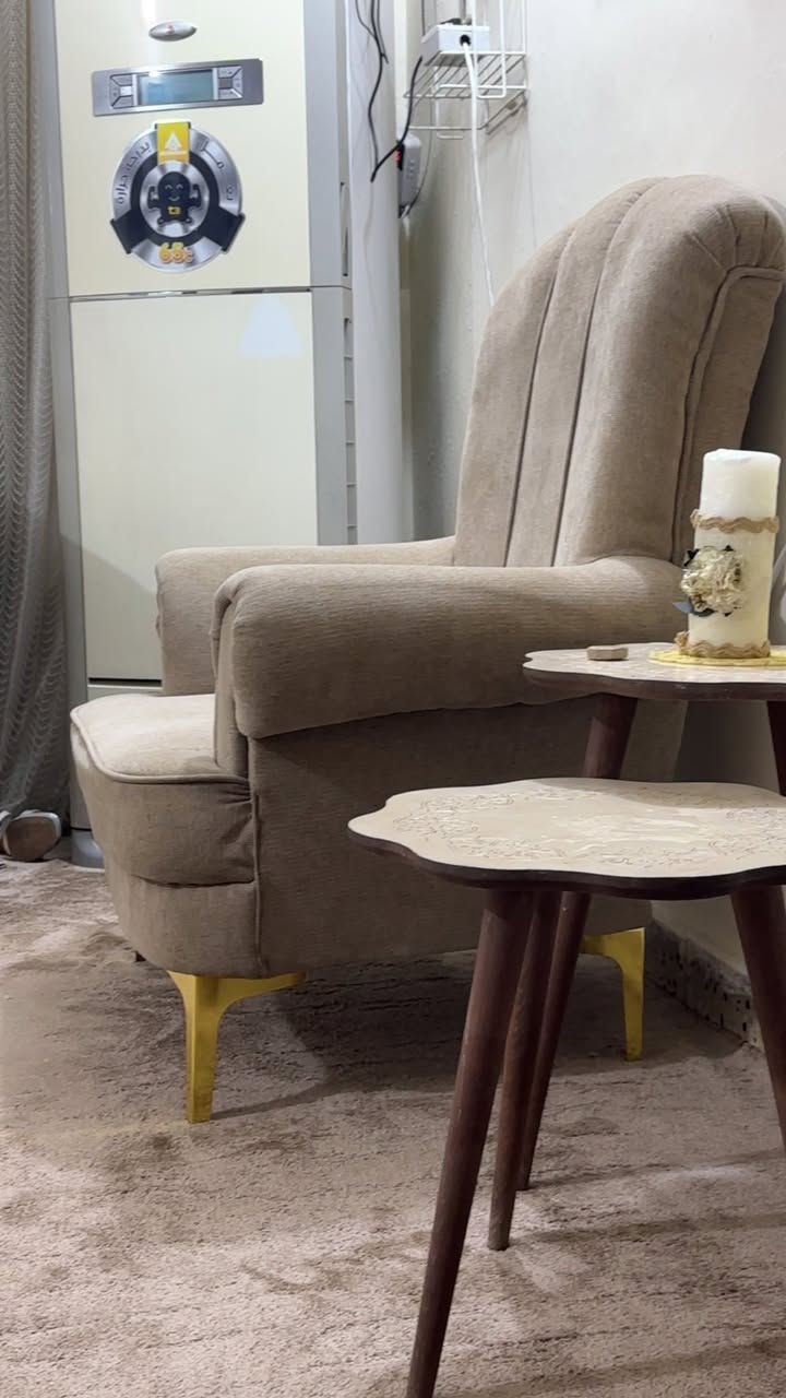 تخم ٧ مقعد نظيف جدا مع طبلة وصطية سعر مناسب ***********
