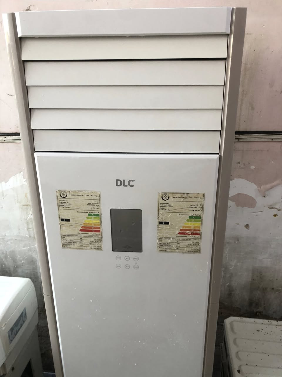 مجموعة سبالت للبيع عدد 7
2طن عدد 4 

توسوت 
يورك 
 DLC
جنرال 

طن ونص عدد 3

كري 
توسوت 
ميديا 

جميع الاجهزة بلادية شرط الشغل 
خارجية وداخلية فقط .

سعر :  مليون ونص قفل 

العنوان /بغداد /حي اور 
***********
