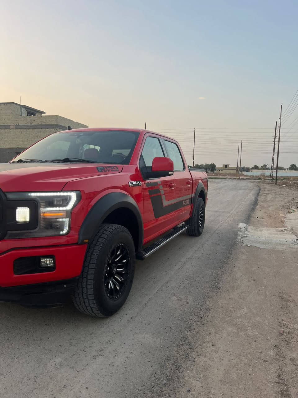 للبيع 
فورد f150 
موديل 2020 
رقم بغداد باسمي
المرغوب بدي قصير
باب طويل 
رادار امامي
تحكم كشنات كهربائي
تدفئه  كشنات
تشغيل عن بعد
ماشيه 115
8 سلندر
مكينه،5000
سيارة جديدة ع شركه
السعر  200 بيه مجال 
للاستفسار ***********
