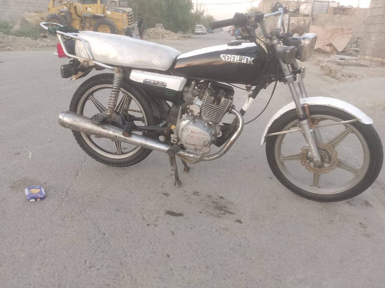 سلام عليكم دراجه سيفان مديل 21 وراق صولي محرك نضيف كهربائيت تربيب يرادله سعر 300 وبيه مجال مكاني بغداد سبع قصور ***********
