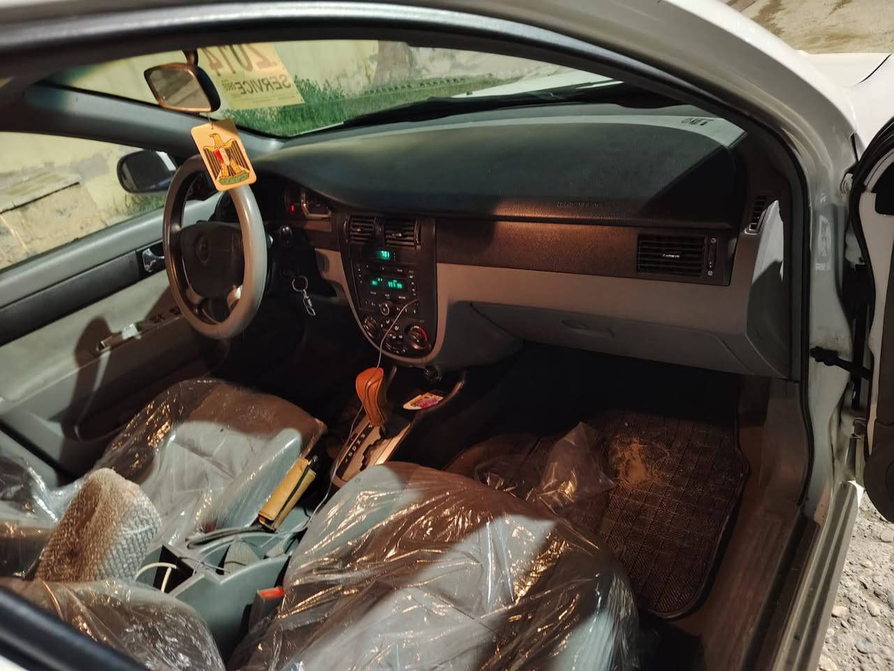 اوبترا لل بيع 2014 سعر 90$ بيها مجال بصيط
ضرر بوند وربع جاملغ خلفي يسار 
تبريد ثلج كير مكينه شرط نضافه فول كابون بانزين بيها
صاحبها الشرعي موصل شرط الوكاله والتحويل غير متواجد على الفيس الرقم ***********
العنوان الموصل الجانب الأيسر
