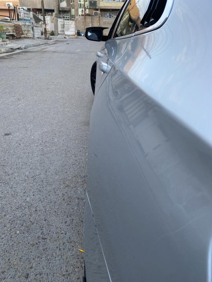 سلام عليكم موديل ١٨ بدون صبغ حاذث باب راجع علبارد LTمواصفات بانورامات وهواي شغلات حتة كلوب الجيك انجن طافي سعر ١٠٠ رقم سليمانية مكاني بغداد الباب الشرجي *********** اخوان السوك كلشي بي وكلشي بسعرة وكل سيارة وضربتها وسعرها
