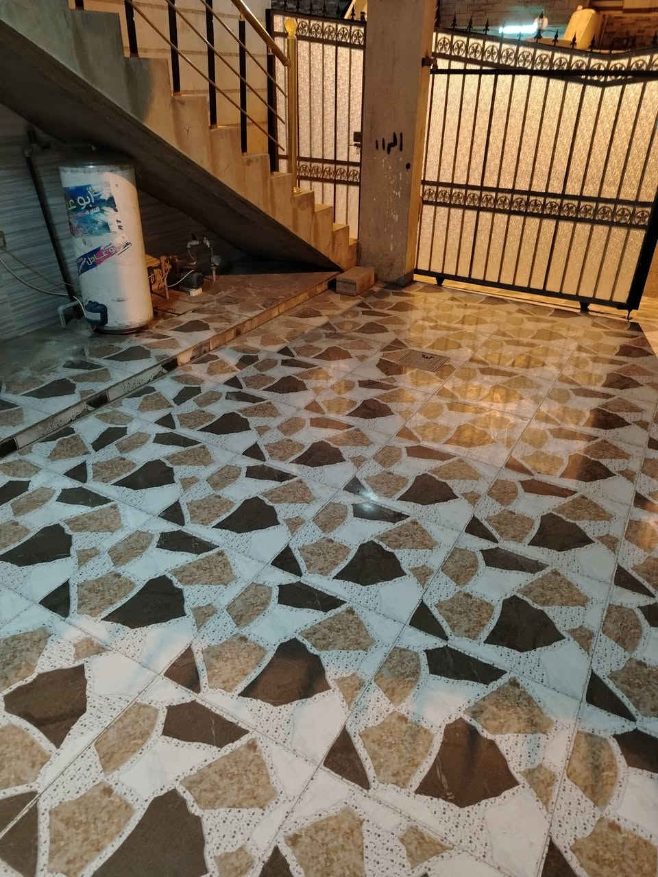 دار للايجار طابقين
مساحه 100م
يحتوي على غرفتين نوم مع استقبال ٢ مطبخ ٢ صحيات ٢
سعر الأرضي 250الف والفوق 150الف
عنوان كركوك قرب جسر رمل والحصو بين حي النصر والقادسية
للتواصل
***********
*********** ابو مصطفى يايجلي
