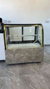 للبيع براد والله قبل شهر اخذته ٣٢٥ الف 07740392886