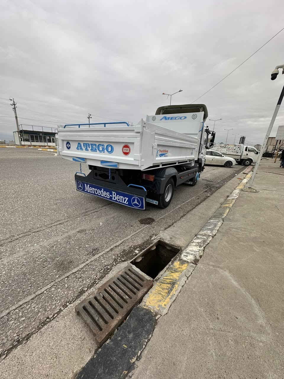 اتيكؤ بؤ فرؤشتنه مؤدي***********/***********/2006
