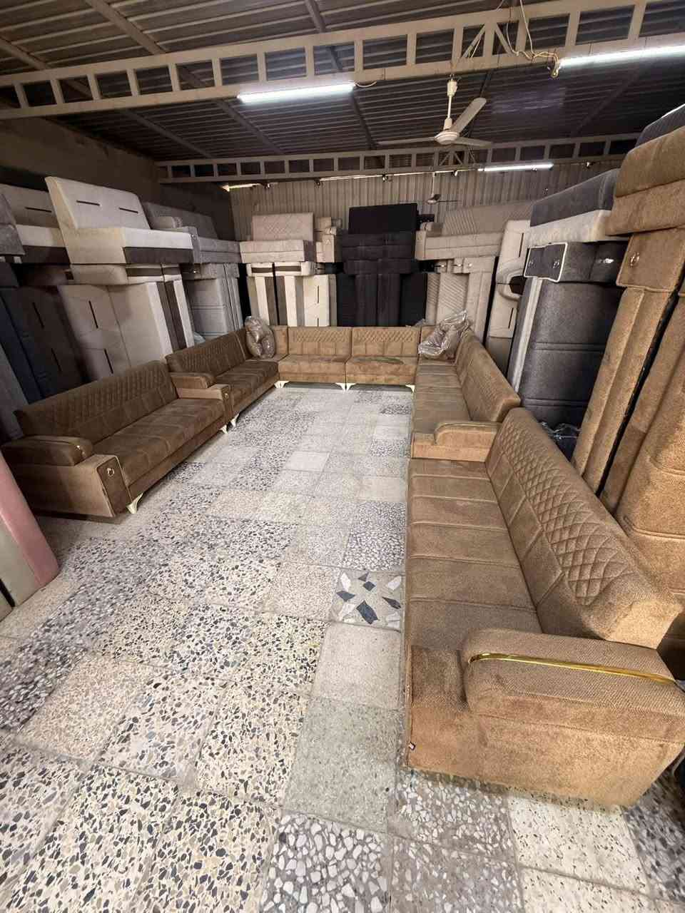 عرض لمده يومين فقط 

سلام عليكم 
متوفر ديوان 14 متر عشرين مقعد 
جديد تسكام ضمان سنه بالشغل 
درجه اولى ب825 الف 

العنوان بابل طريق حله ديوانية قرب محطة اسد بابل معرض الميار عمود 127

***********

للحجز والاستفسار مراسله واتساب
