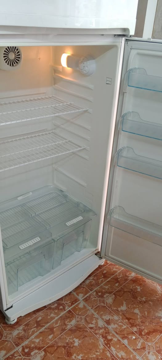 للبيع
للتواصل ***********
