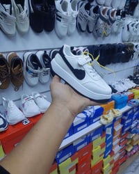 أحذية ولادي • قياسات ٣١-٣٥ • كوت حي الزهراء