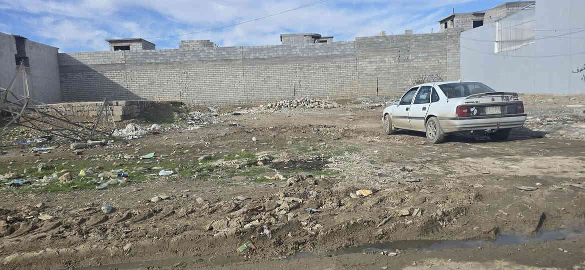 الارض للبيع في القوسيات حي الإيمان خلف معمل غاز دجلة سند ٢٥ حق التصرف المساحة ٤٣٥م واجهه ١٤ وربع عمق ٣٠ الارض على شارع التبليط الرئيسي السعر ٤٠ مليون وبيهه مجال للاستفسار الاتصال ***********
