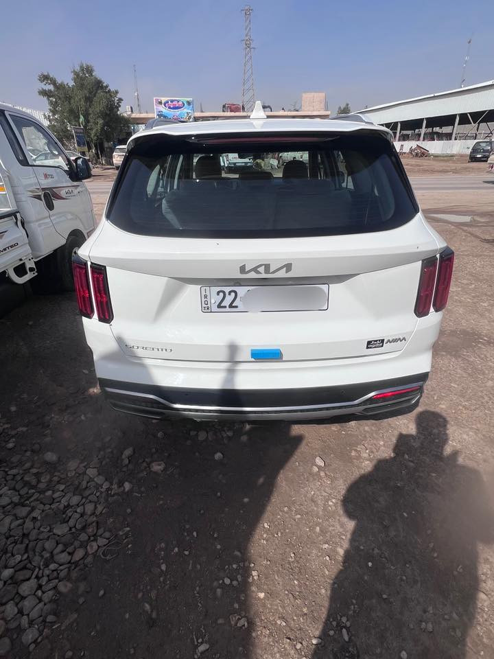 السلام عليكم
🔥 كيا سورنتو 2023 
ماشية 44الف رقم أربيل 
مكفوله كفاله 
⚙️ المحرك: 6سلندر 3500
▪️ بنوراما
▪️ كير ماوس 
▪️ سايد بريك دكمة
▪️ ٧ راكب ٣ قطع تبريد
▪️بردات خلفية 
▪️جنطة كهرباء 
▪️كشنات كهرباء 
▪️بقية المواصفات المعروفة

للا ستفسار واتصال ***********
