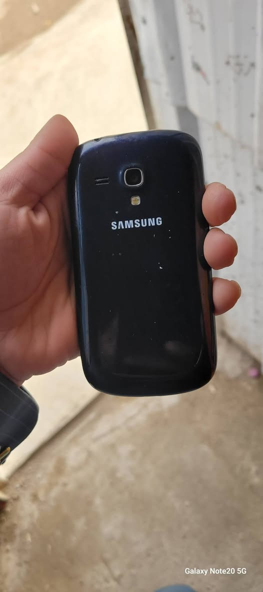 السلام عليكم سامسونج كلكسي ميني صغير شغال سعر ٣٠ ألف قفلللل


**إذا كنت صاحب هذا الإعلان وتريد حذفه لأي سبب، رجاءا أرسل رسالة إلى الدعم الفني**