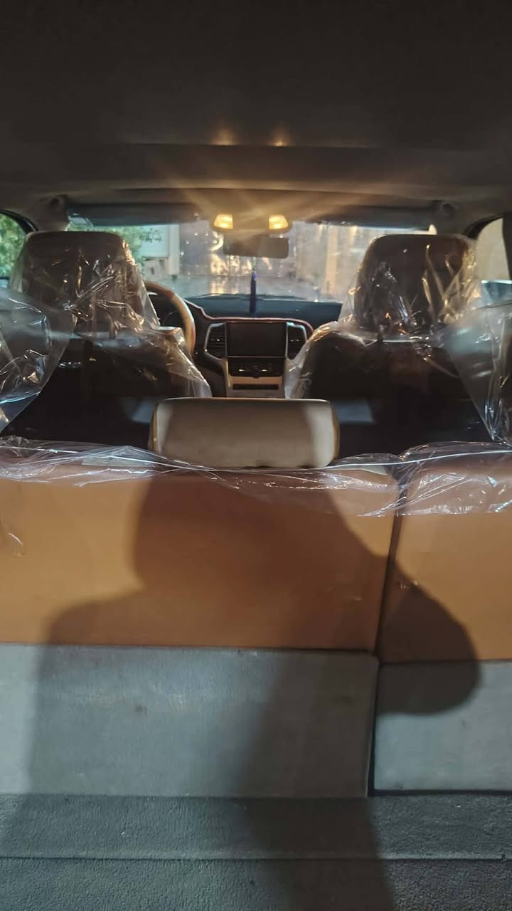 سلام عليكم جيب شيروكي موديل 13 وارد امريكي بيه جاملغ اليمن مكينه 3600 كير مكينه  كفاله عامه سياره فول مواصفات بصمه او بصمت ابواب تشغيل عن بعد كشنات كهرباء تحكم ستيرن فتحه سقف فور ويل السياره المكان بابل محاويل شراي بي خير او يدلل ***********
