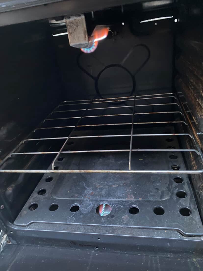 طباخ ٤ عيون فرن شغال وعينين شغاله باقي العين يرادلها شغل بسيط وتشتغل للبيع مكان الدوره اطيني سعر واخذو


**إذا كنت صاحب هذا الإعلان وتريد حذفه لأي سبب، رجاءا أرسل رسالة إلى الدعم الفني**