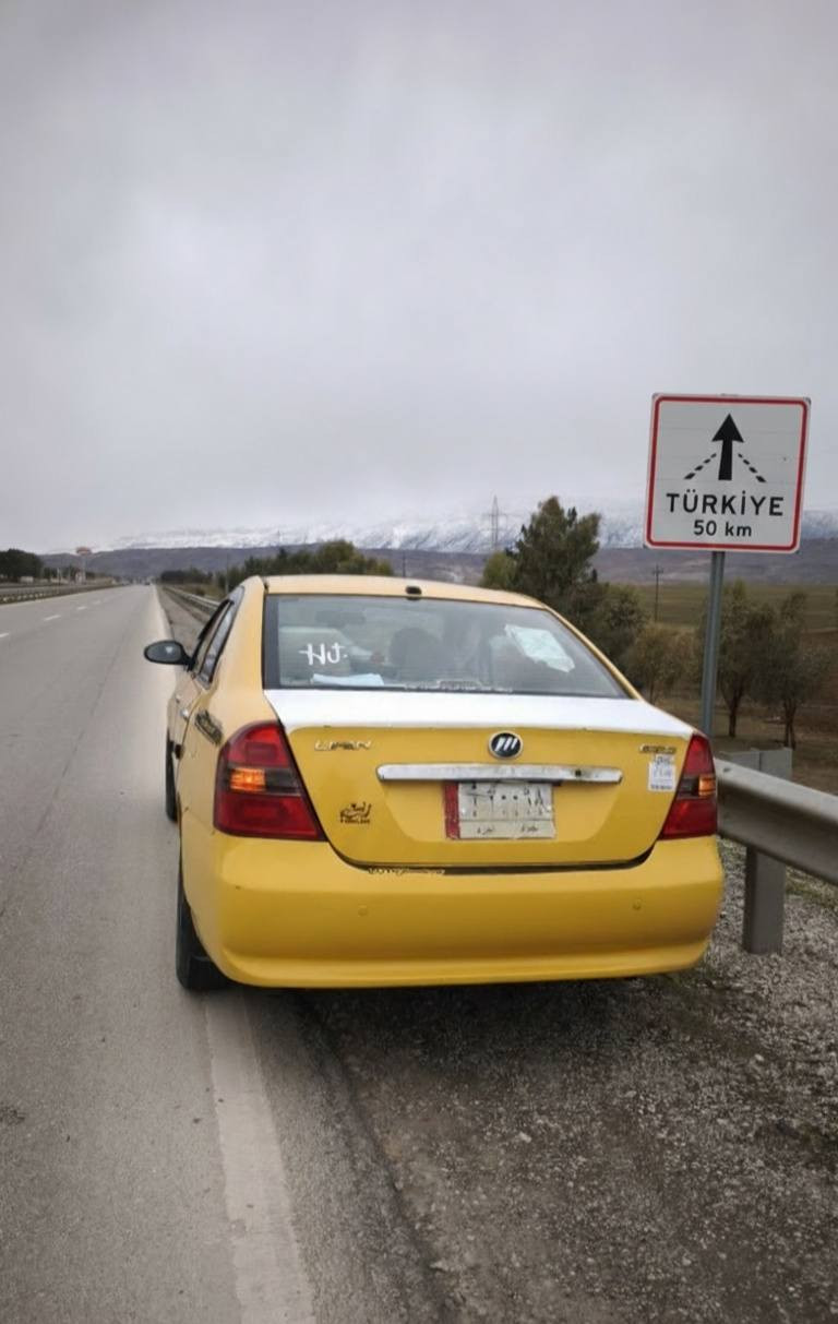 السلام عليكم
ليفان 620 / 2011 
كابون بانزين 
مكينه كير شرط 
تبريد تدفئ شرط 
طخم ويل وتاير جديد 
باتري جديد 
طخم خلفي وامامي جديد 
كهربائيات كلها شرط 
اربع جامات كهرب 
لايت زينون 90 الف 
طخم سماعات انفتي خلفي امامي 
شاشه واكامره دوار 
التفويله شرط تمشيك 450 كيلو قطاره مال بانزين 
السياره مال رزق ماتصرف عليها ربع دينار
السعر 43 والسياره مصروف عليها 
*********** رقم الهاتف وتتفضل خاص حياك الله
