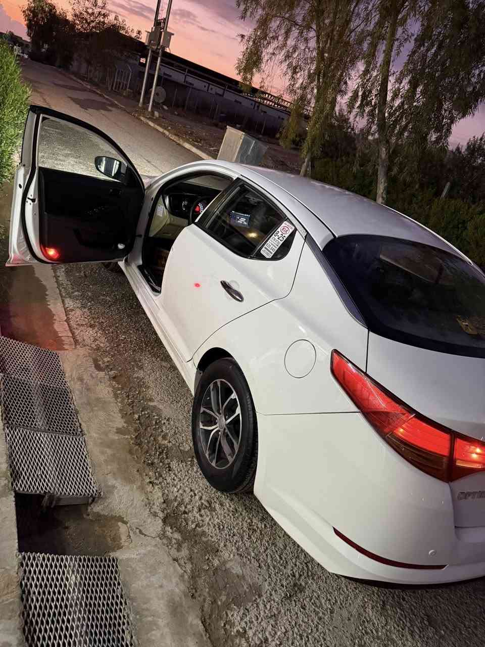 للبيع كيا اوبتيما وراد كوري  محرك 2000 موديل 2011 محرك كير مامفتوح دهن كير مبدل جديد السيارة بيها جاملغ الايمن مرجع بارد واماكن بسيطة فقط بدون صبغ وبدون قطع تبديل بيها ثقب بالقمارة بسيط ومعدل اثر علامة كوريا مكان موصل/بعشيقة
للاستفسار اكثر *********** 
***********
