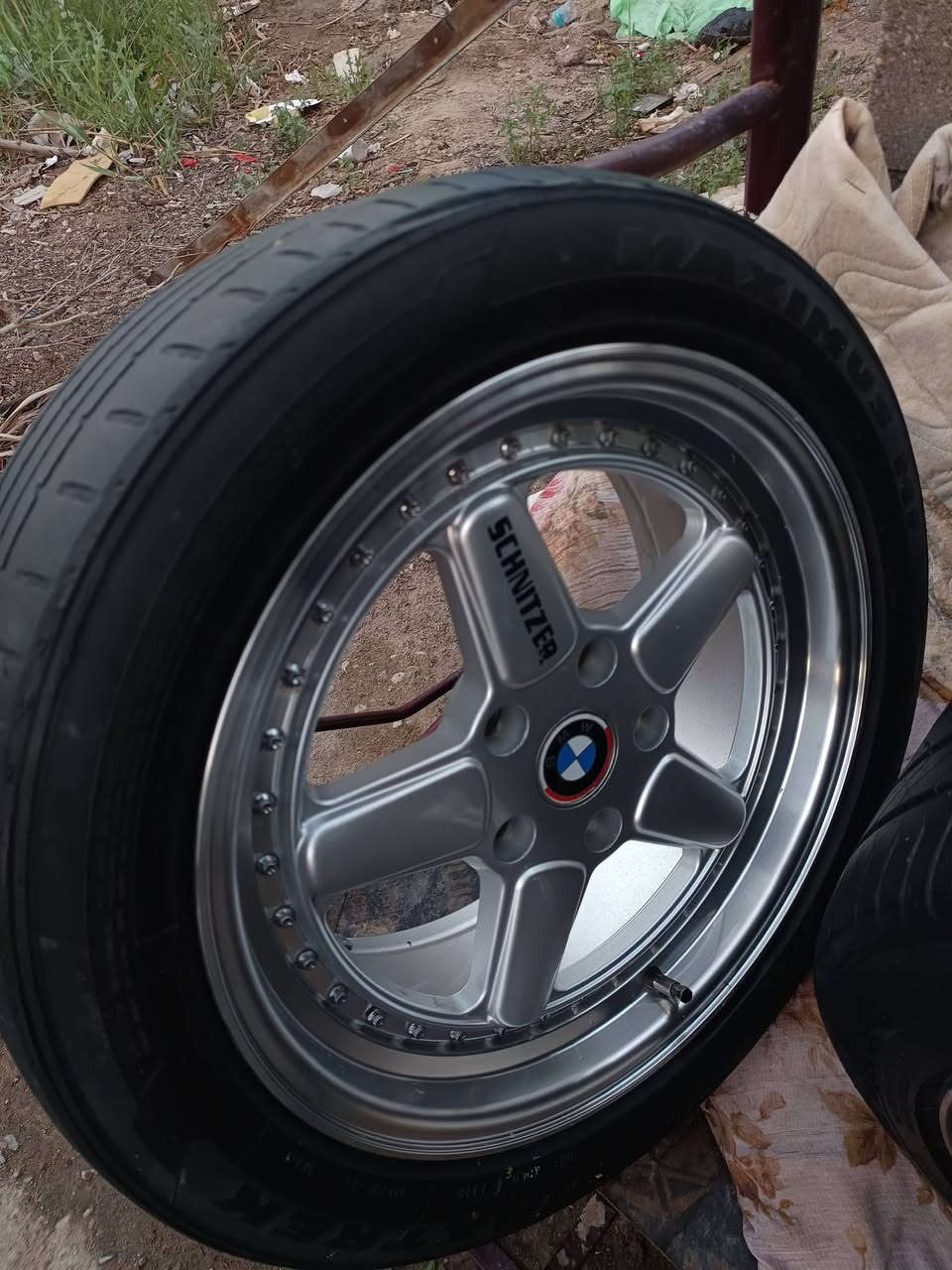 لبيع ويل شنايزر حجم 17 تو سايس
***********
