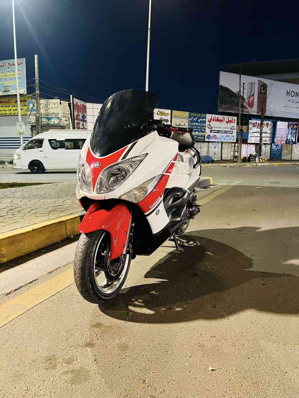 سلام عليكم تي ماكس 2011 دراجه خمسينيه      دراجه شرط مكينه بل جيس كفرات اصليه دراجه نضيفه كلش ماشيه ٢٤ الف جيبه وياك ١٠ فيتره وتعال افحص.       على  راحتك 
مكاني حي اور 
***********
