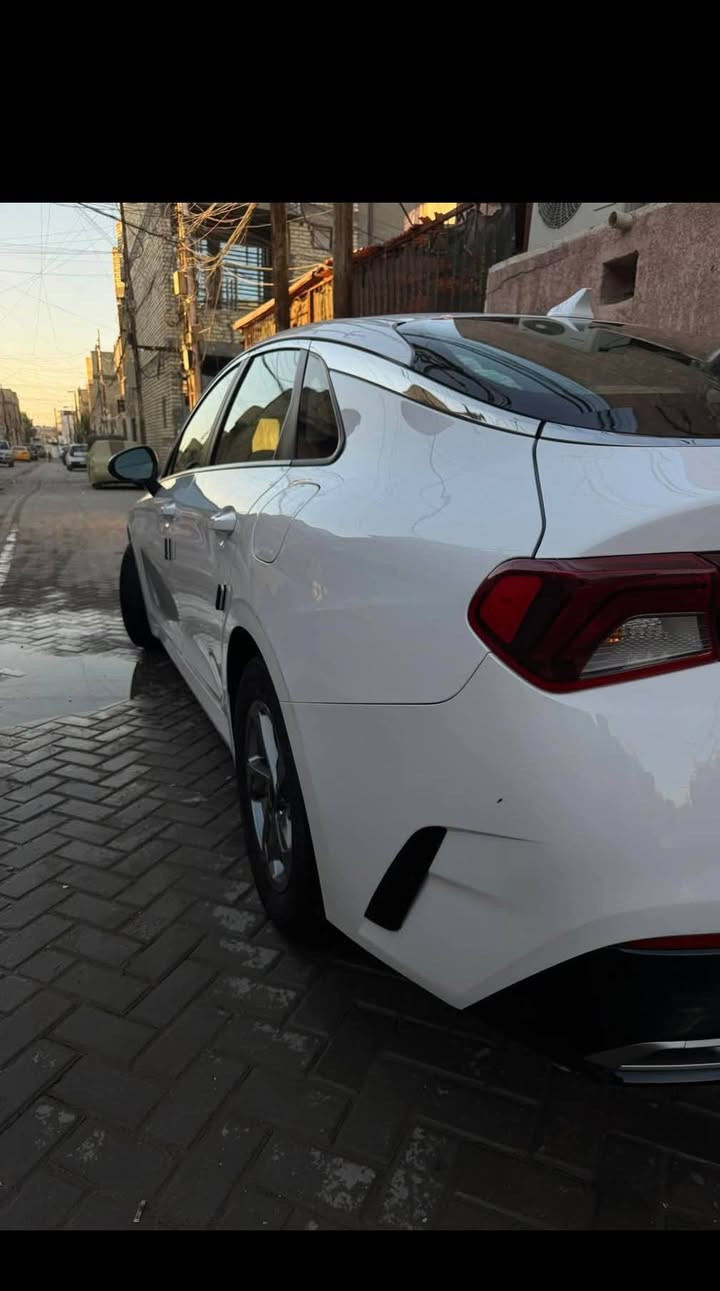 السلام عليكم سياره كي 5 موديل 21 معوقين باقي لها سنتين حادثه بنيد اوشاملغ المحرك 1600 تيربو العنوان حله والسعر على الخاص ***********
