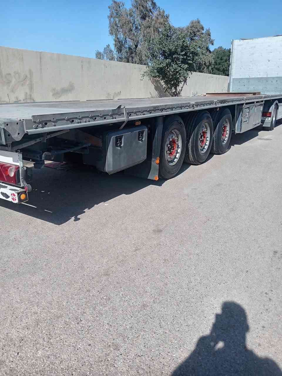 للبيع عربانه فلات شمتز جديده بمعنى الكلمه موديل ٢٠١٧ بدون رقم الهاتف ***********
