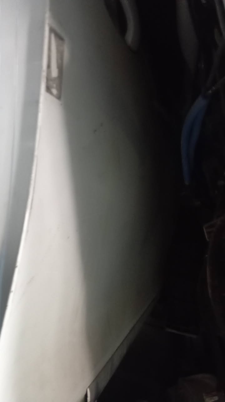 متوفر ابواب سوناتا ١٧ لون ابيض وسلفر هاتف *********** الموقع غزاليه مجمع العربيه يوجد توصيل
