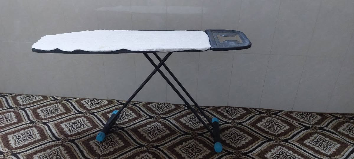 السلام عليكم 

عندي ميز اوتي حجم كبير ماركة زيو التركي السعر ١٥ وبي مجال 
التواصل على الرقم ***********
