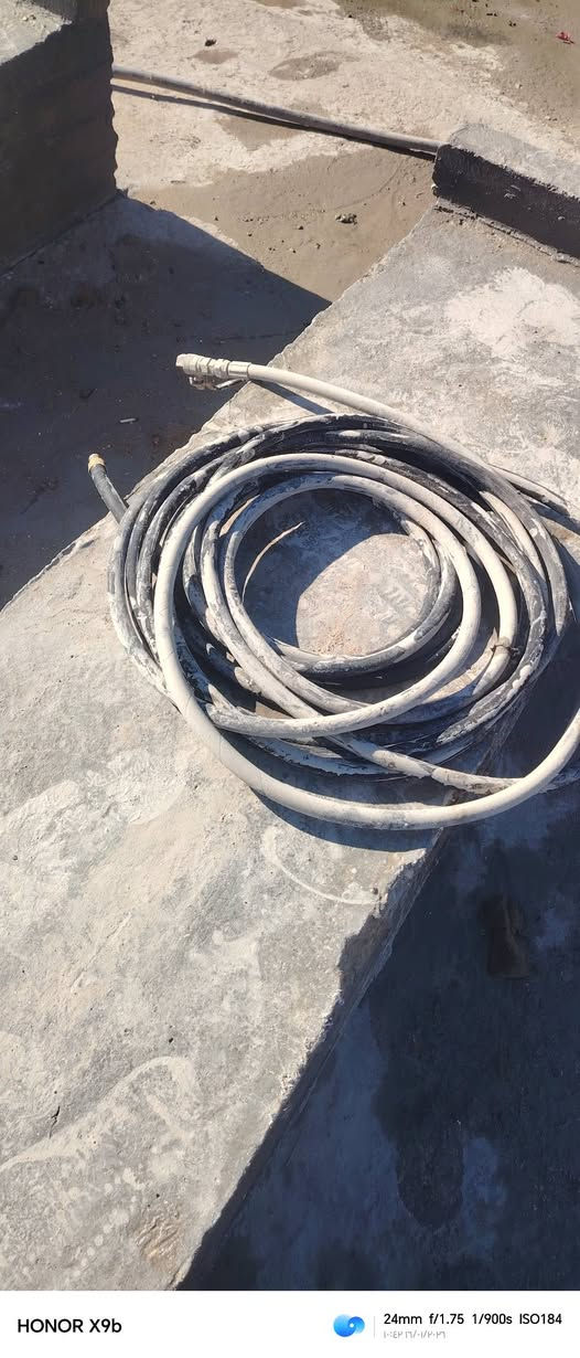 سلام عليكم غراض محل غسل وتبديل دهن للبيع
مولده كيا جديده ٣٠ كيفي ثري فيز 
ماطور هواء ماطور إيطالي وتاروسه تركي حجمه ٥٠٠لتر ثري فيز ١٠ حصان
مظخه غسل ٧ احصان سنغل
مدكات شحم وسي اويل
درين الماني هوا صغير
صوندات غسل ١٥ متر
صوندات هواء
مكاني بابل القاسم لاستفسار ***********
