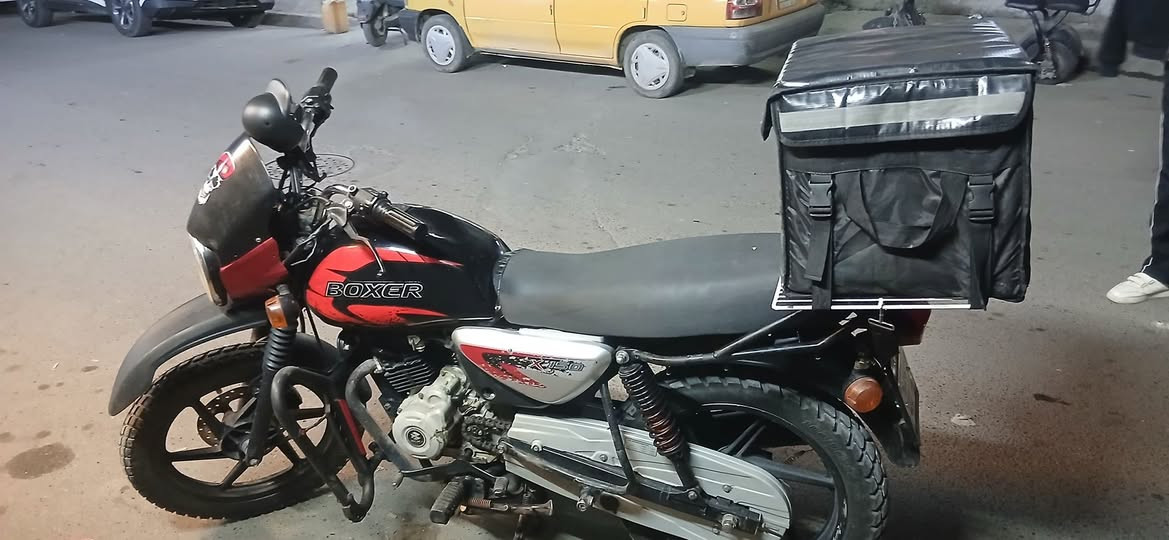 السلام عليكم درجه بوكسر ٢٢ رقم وسنويه سعر مليون و٧٠٠ وبيها مجال المكان الأعظمية 
***********
